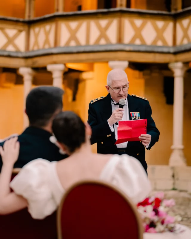 Le discours des parents pour leurs enfants le jour de leur mariage, c'est toujours très émouvant. 
J'avoue, grande sensible que je suis, je ris et pleure presque autant que vos amis (Oups) 🤭

💌 Booking 2026 : eleonorelanglois.com

#frenchdestinationwedding #weddingdetails
#frenchweddingstyle #photographemariagesuisse #destinationweddingphotographer #photographegeneve #photographelausanne #photographeannecy #sinspirersemarier #swissphotographer #destinationwedding #nikonphotographer #weddingdetails #elegantwedding #photographebourgogne #genevaphotographer #photographeauvergnerhonealpes #frenchchateauwedding #photographeprovence #provenceweddingphotographer #elegantwedding #mariagebeaujolais #lausannephotographer #swissphotographer #mariageprovence #mariagebourgogne #photographelausanne #zurichphotographer #mariagemarseille #mariagecatholique